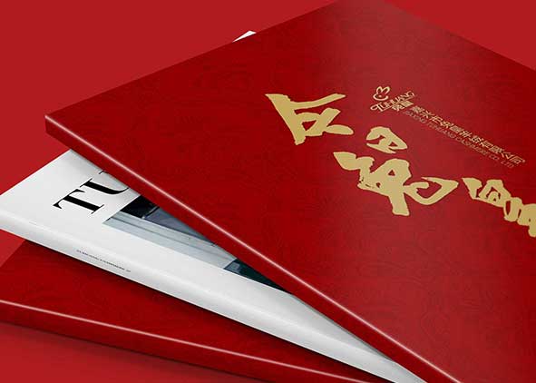 設(shè)計服裝畫冊有什么原則？